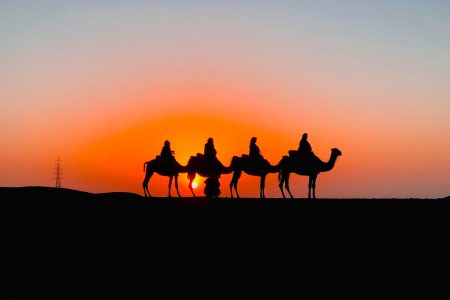 Descubre la Esencia de Marruecos: Desde Tanger, Marrakech hasta el Desierto de Merzouga
